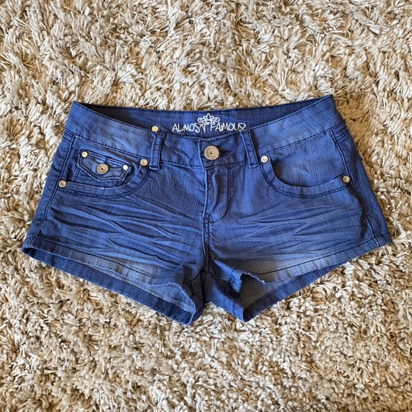 Jean booty shorts - Picture 1 of 2